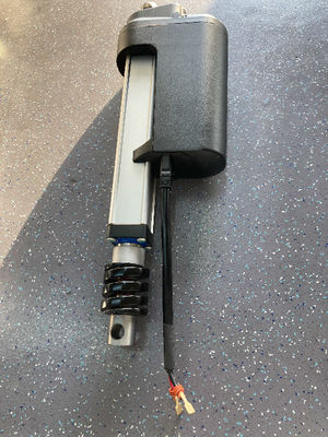 12V elektrische lineaire actuator met zaalsensoren koppelt 15 duimslag 2200lbs terug